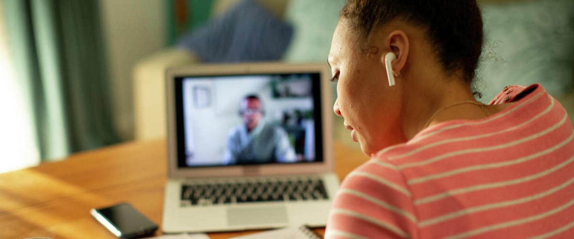 Explore the Online Courses Offered by US Universities